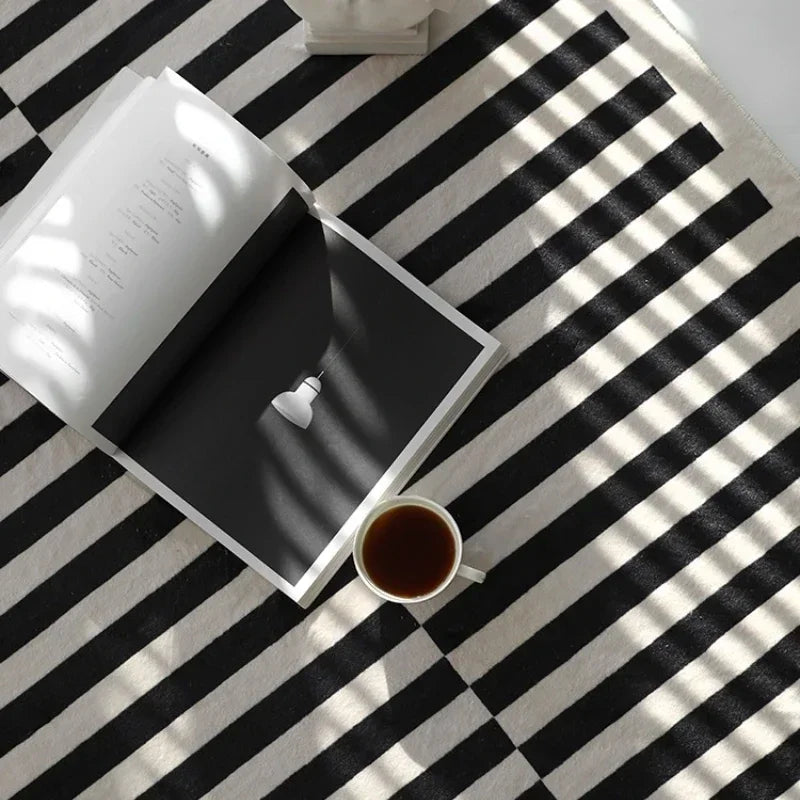 Classic Retro Black White Striped Living Room Carpet High Grade Thickened Soft Plaid Bedroom Carpets Living Room Rugs kовер 러그